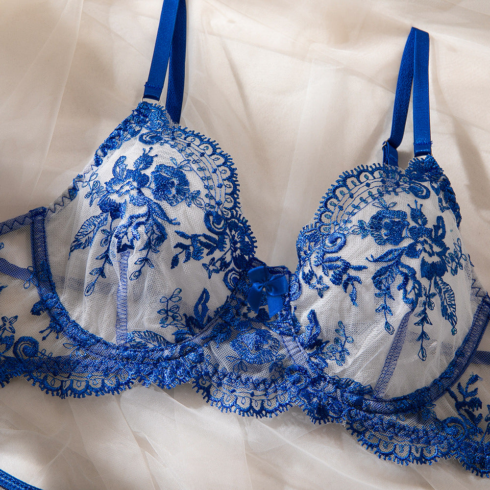 Komplet bielizny z haftem na specjalne okazje Apolonia