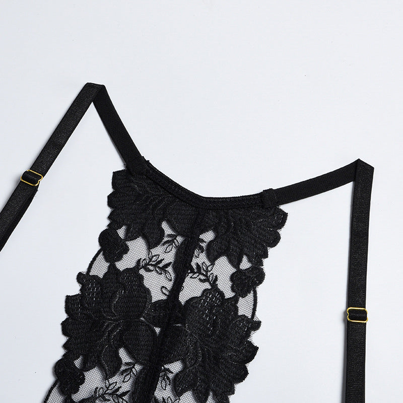 Komplet bielizny z haftem elegancki i komfortowy Nadien