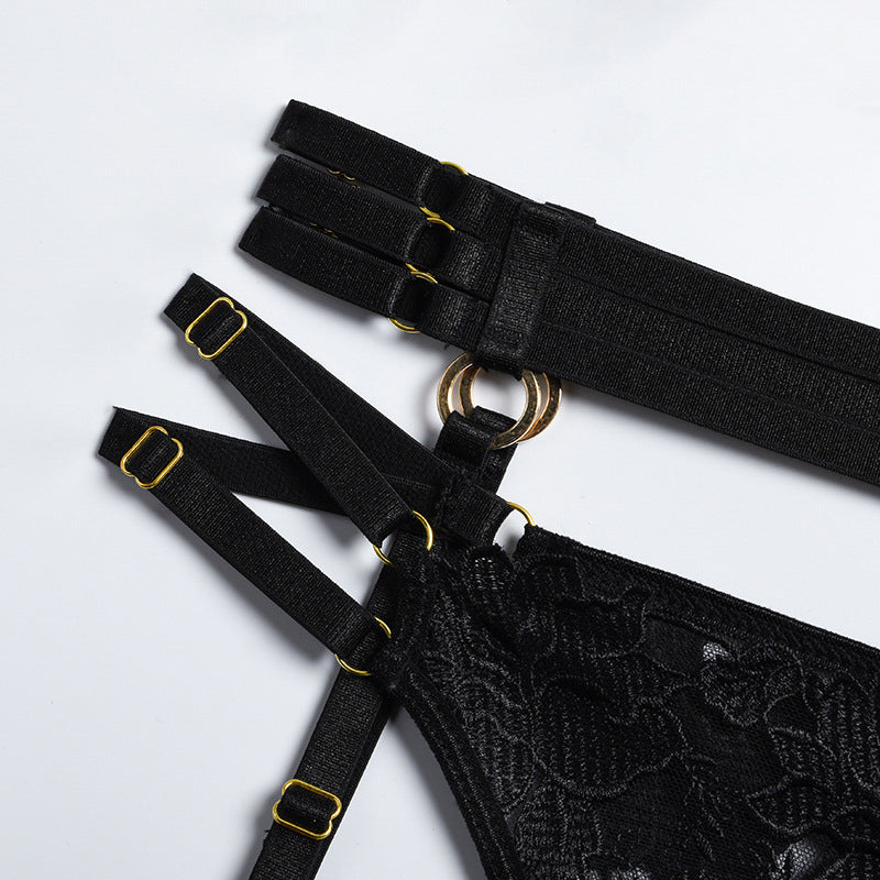 Komplet bielizny z haftem elegancki i komfortowy Nadien