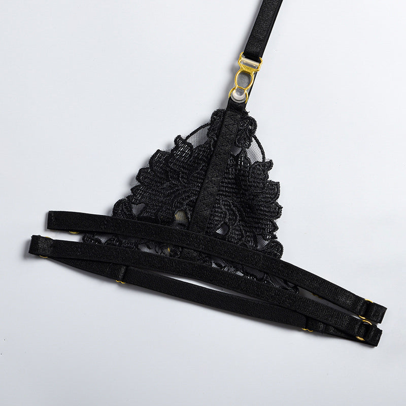 Komplet bielizny z haftem elegancki i komfortowy Nadien