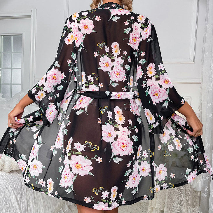 Szlafrok wiązany z delikatnego materiału Kielo