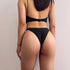 Figi z wycięciem na biodrach eleganckie i wygodne Claude