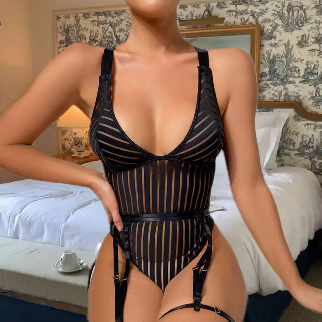 Body z dużym dekoltem na wieczorne wyjścia Arbana