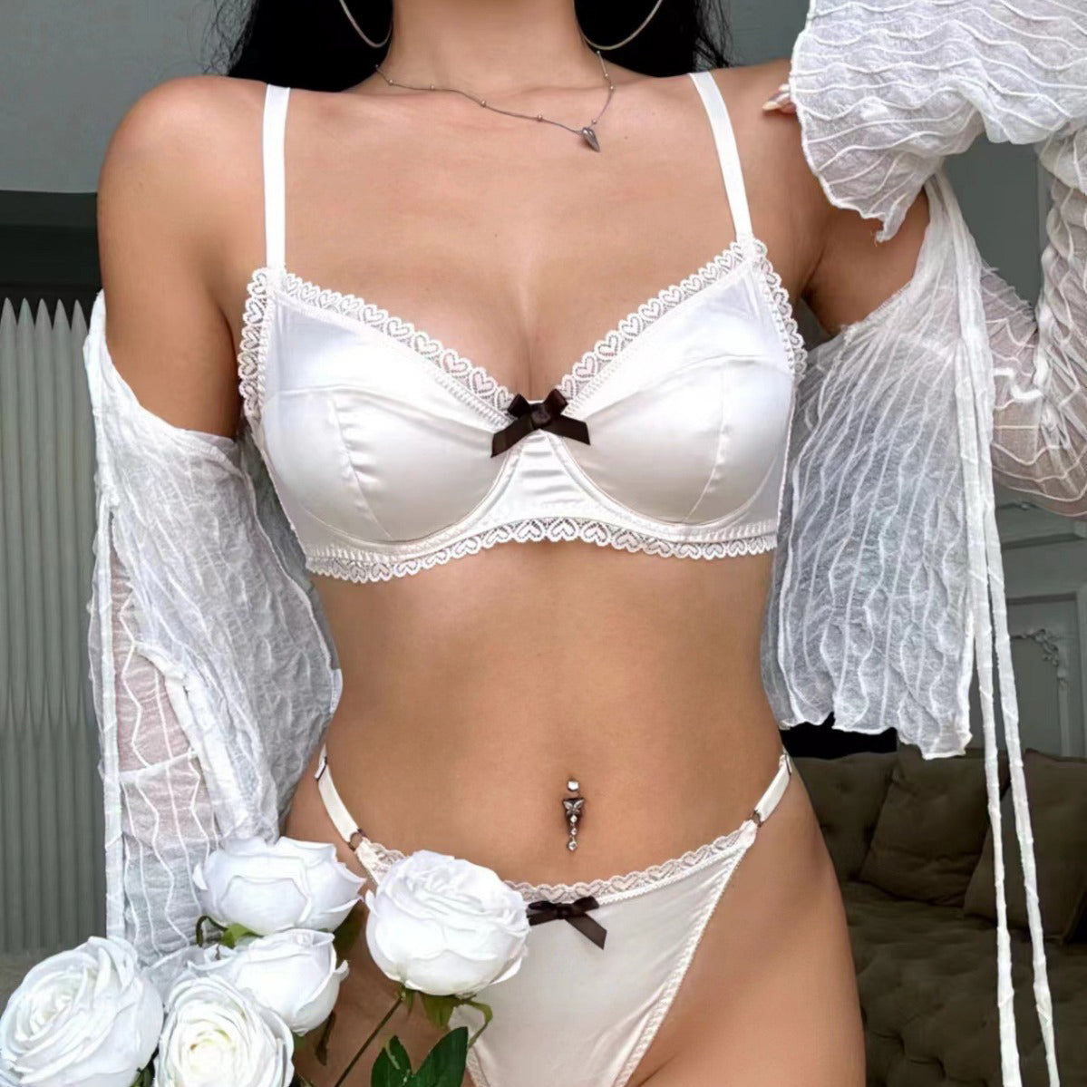 Komplet bielizny z kokardkami na specjalne okazje Kosana Biały S