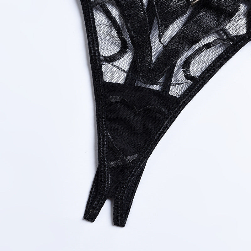 Haftowany komplet bielizny z regulowanymi ramiączkami Le