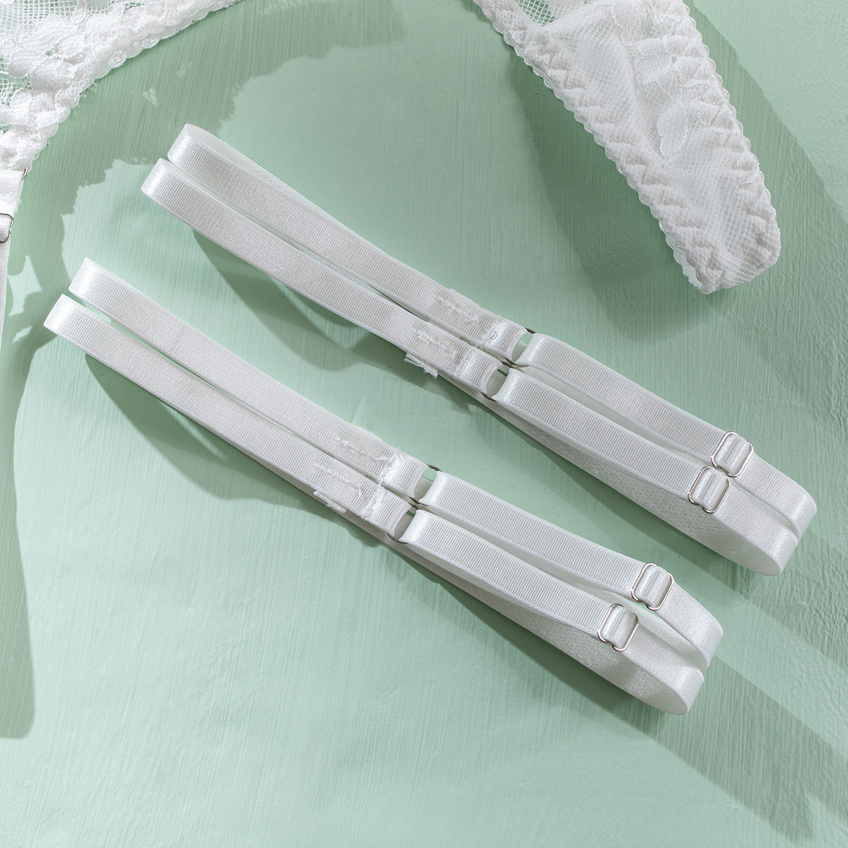 Komplet bielizny pięcioczęściowy z koronką i regulowanymi paskami Almaz