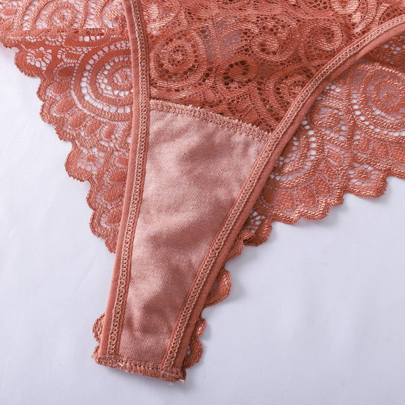 Koronkowe brazyliany subtelne i dopasowane Vinaldina