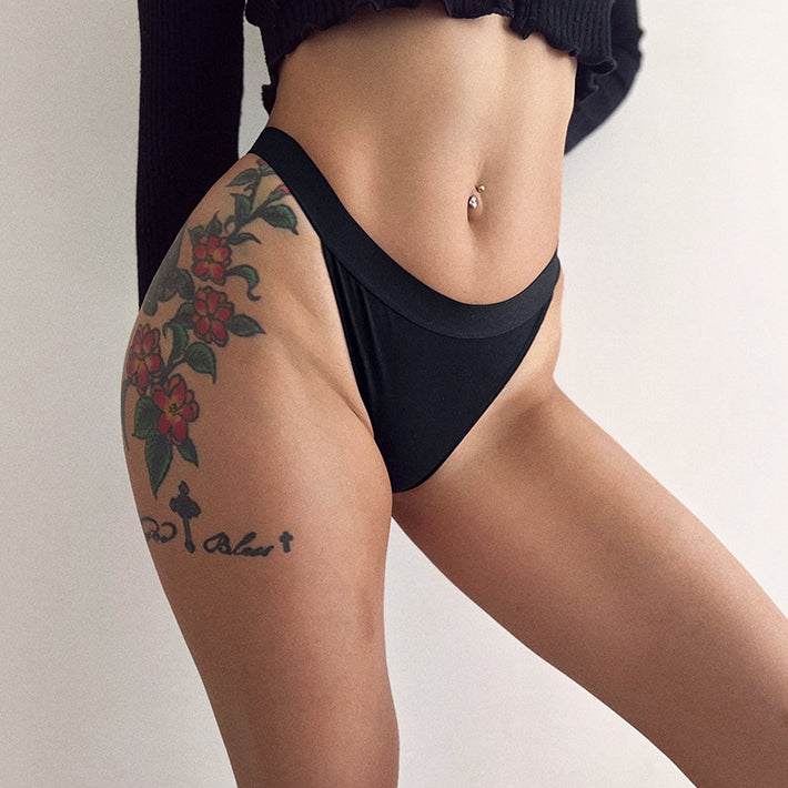 Stringi damskie w kształcie litery V do dopasowanych ubrań Dagnija