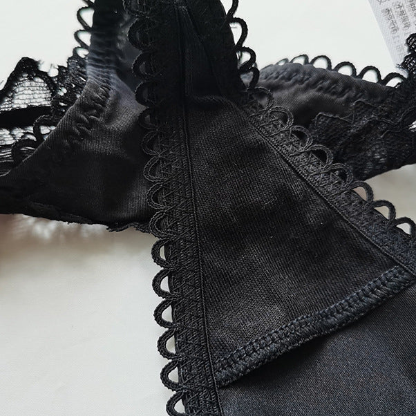 Majtki biodrówki ażurowe delikatny wzór Behiye