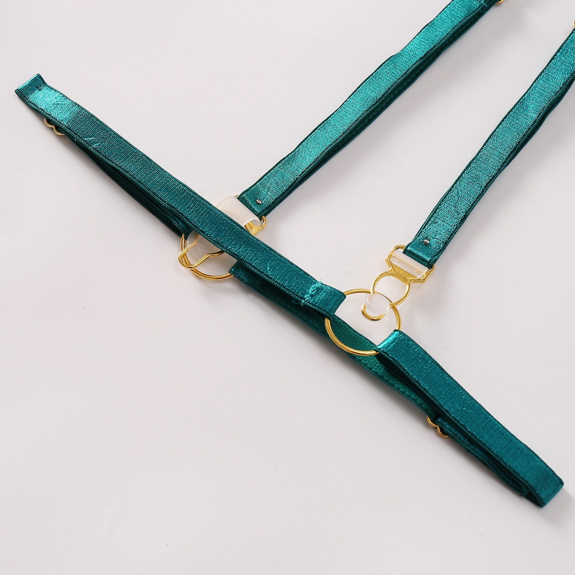 Komplet koronkowej bielizny z pasem na specjalne okazje Delia