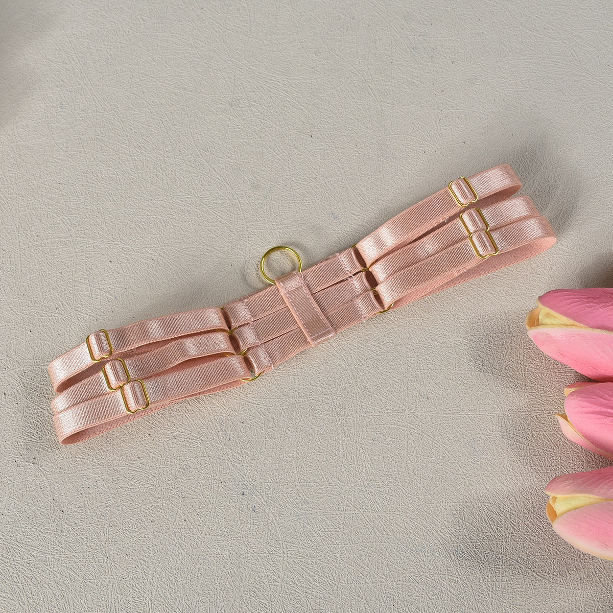 Komplet bielizny haftowanej na specjalne okazje Goryana