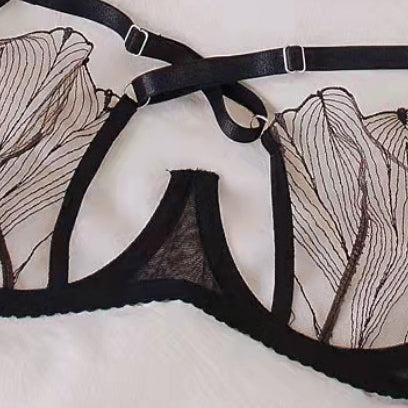 Komplet bielizny ze strapami na specjalne okazje Muireall