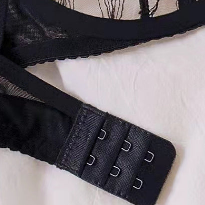 Komplet bielizny ze strapami na specjalne okazje Muireall