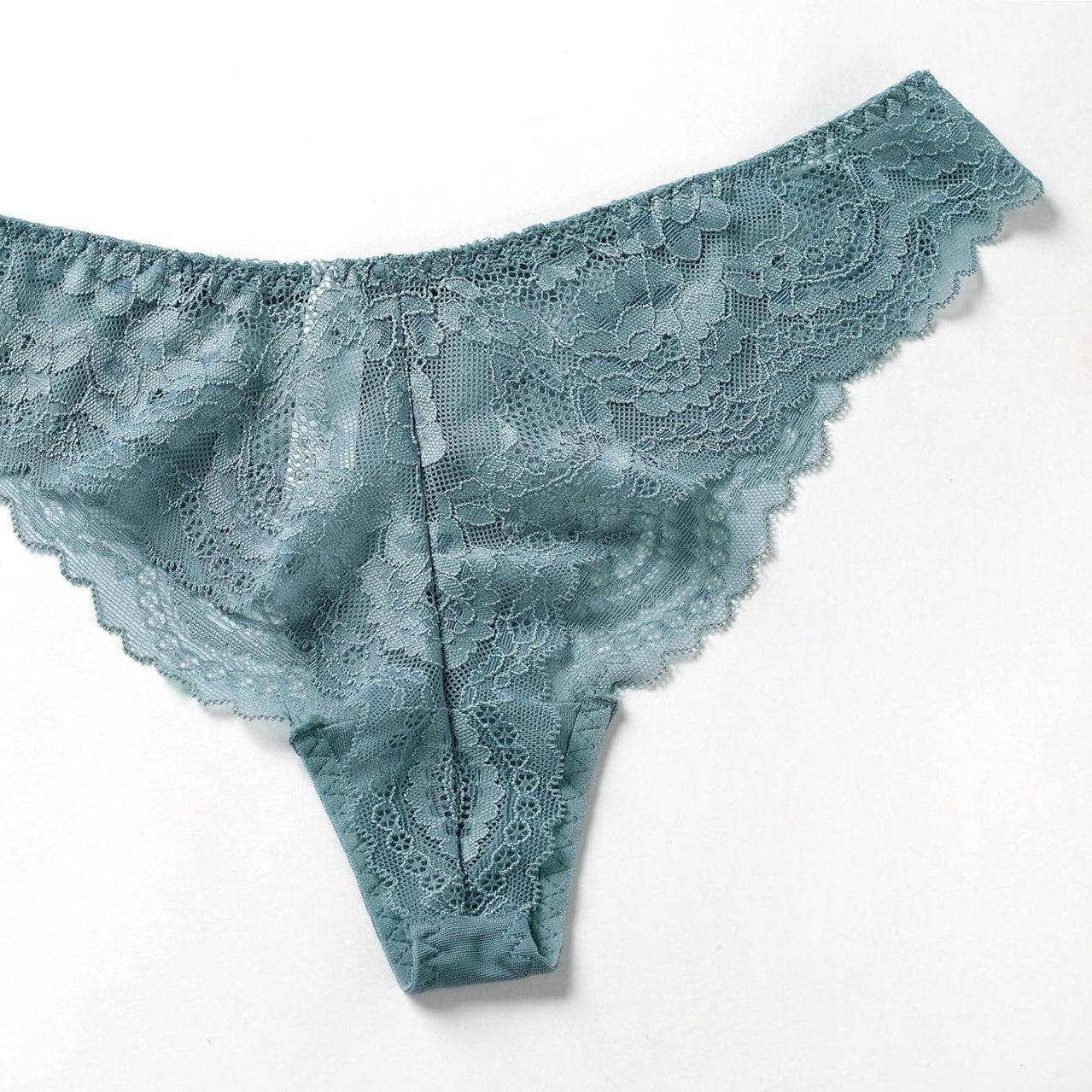 Komplet koronkowy z fiszbinami i szerszymi ramiączkami Hannakaisa