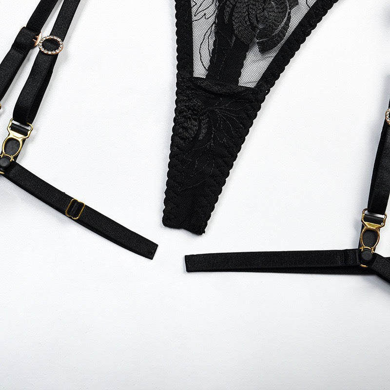 Koronkowy komplet bielizny damskiej na specjalne okazje Inell