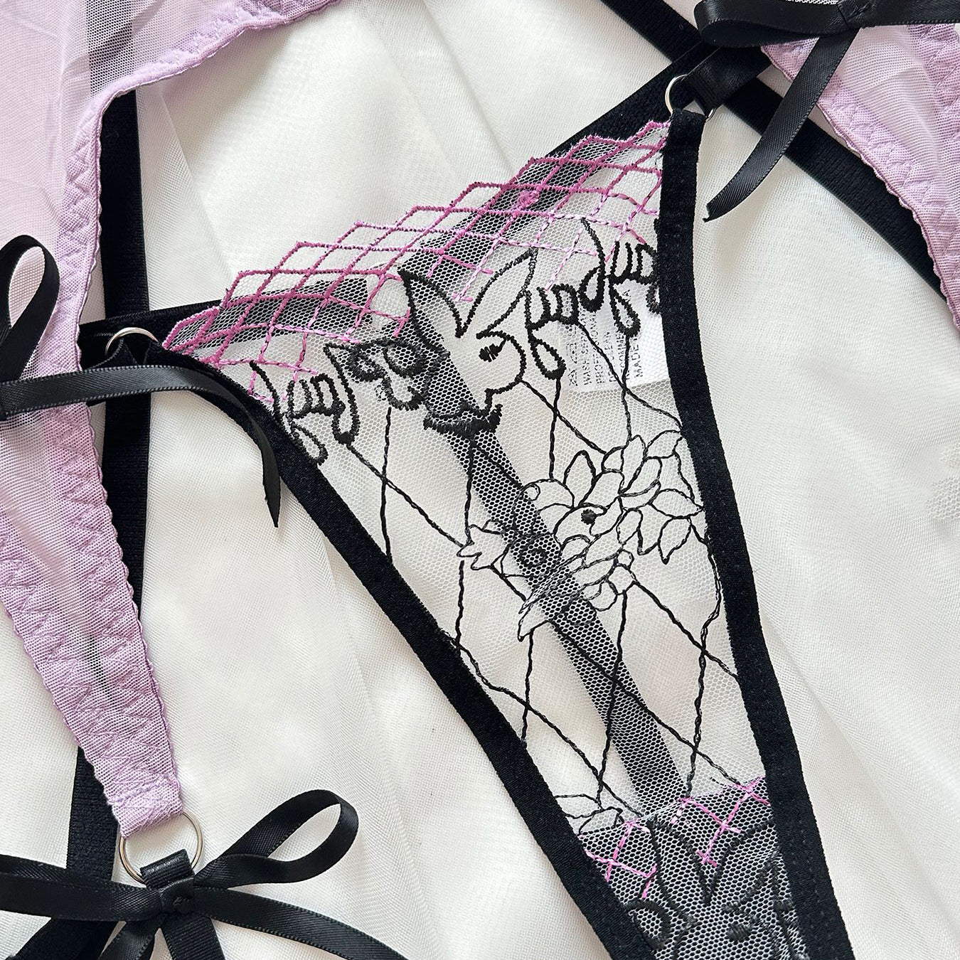 Komplet koronkowej bielizny na romantyczne wieczory Betsie