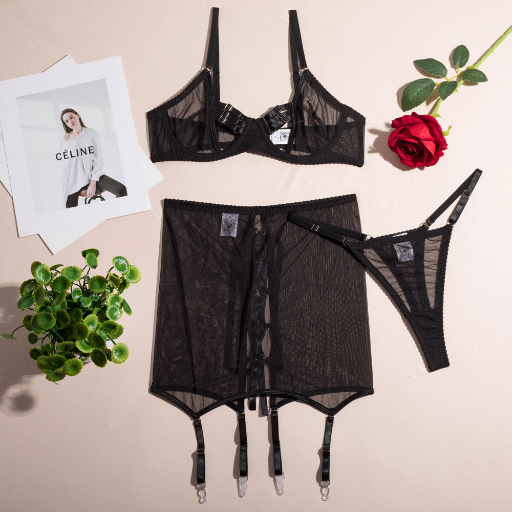 Komplet bielizny trzyczęściowy na romantyczny wieczór Vlasta Czarny