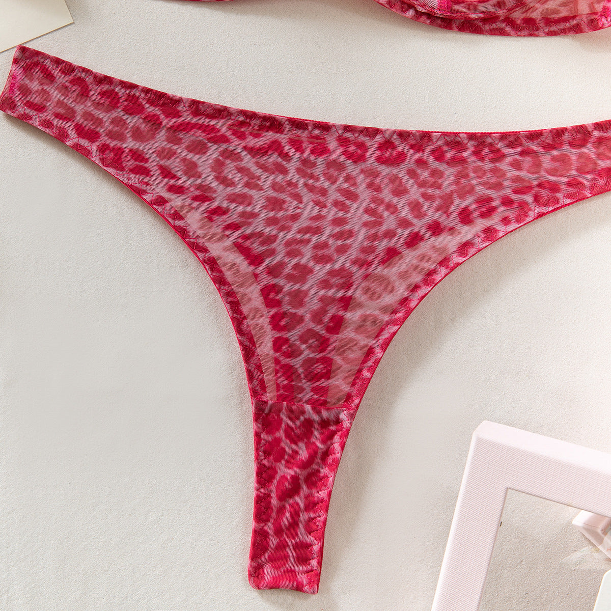 Zestaw bielizny z figami z delikatnym wzorem na romantyczne wieczory Engelica