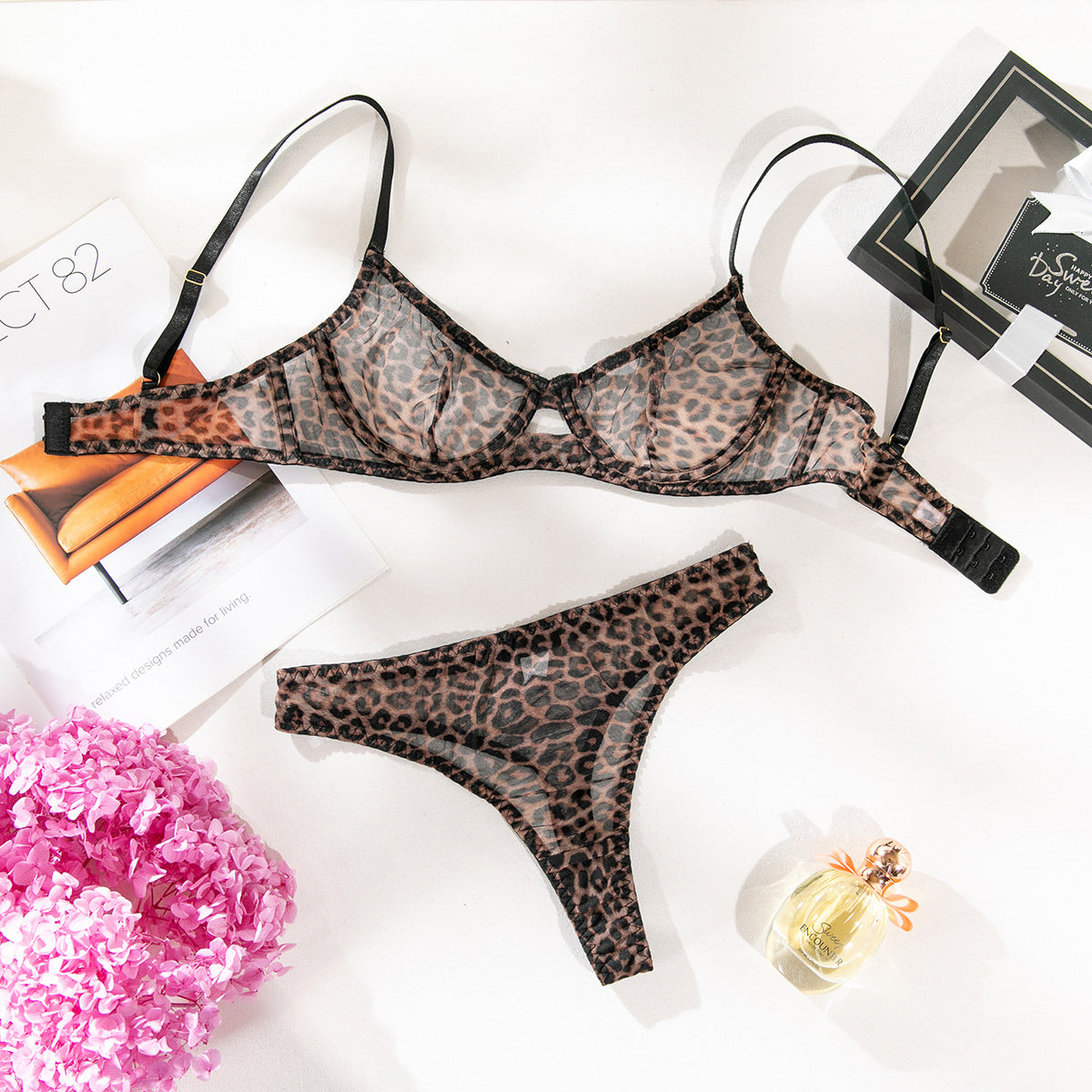 Zestaw bielizny z figami z delikatnym wzorem na romantyczne wieczory Engelica Lampart