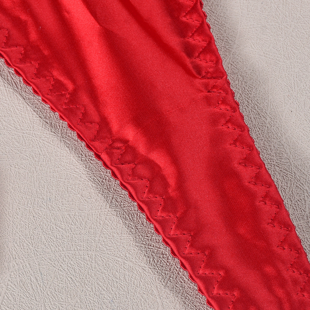 Komplet bielizny z kokardami i regulowanymi ramiączkami Chrysa