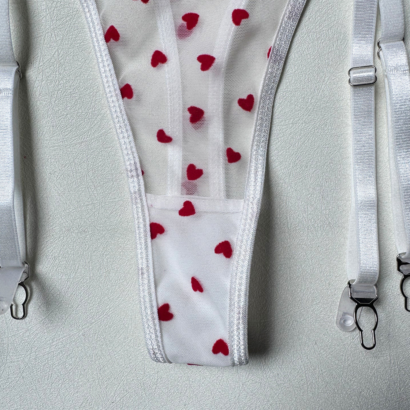 Biustonosz push-up z kompletem na specjalne okazje Chastity