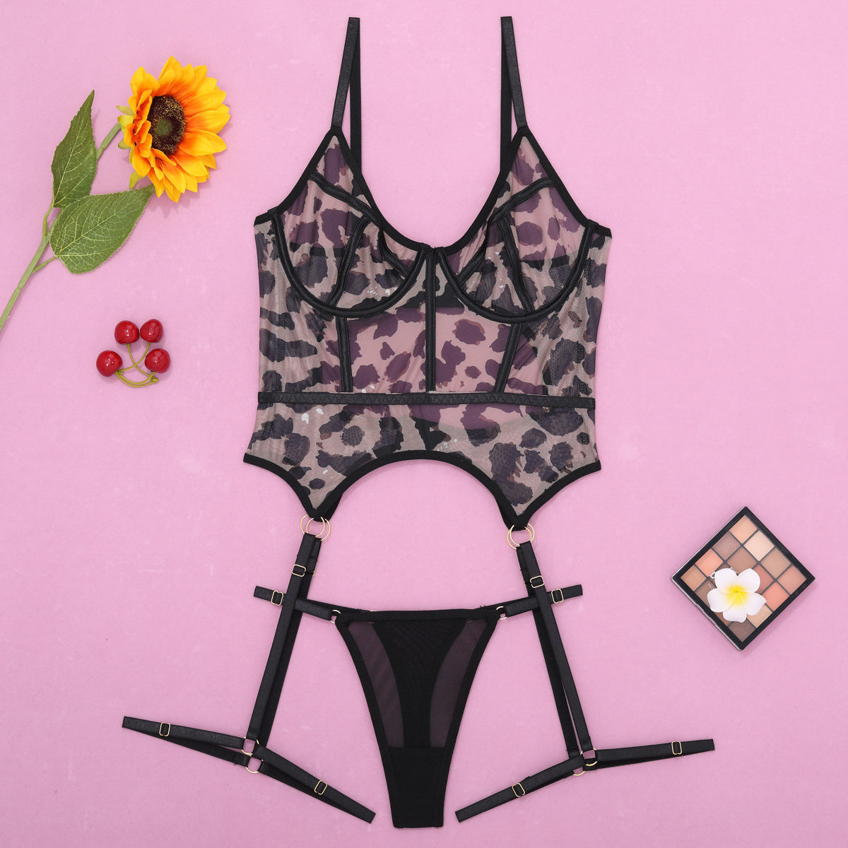 Body z delikatnego materiału na romantyczne wieczory Elene Lampart