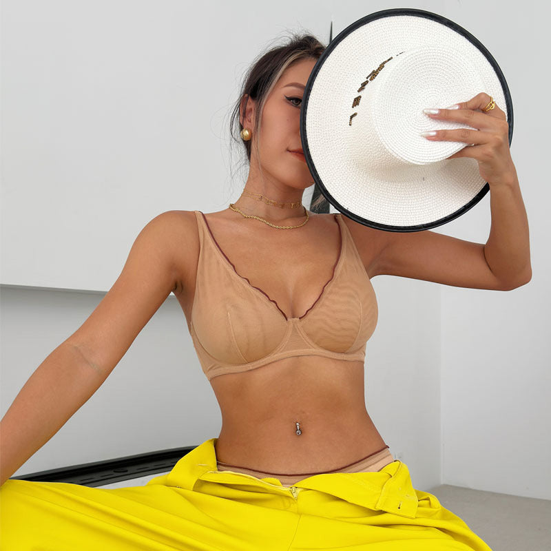 Biustonosz z fiszbinami zapewniający wsparcie i komfort Fjorda