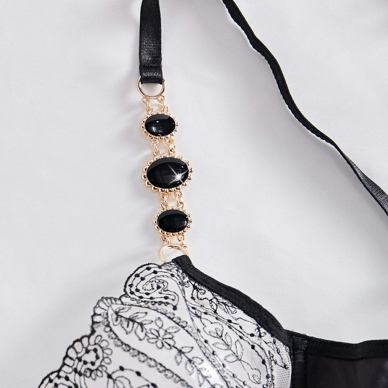 Komplet bielizny z ozdobnymi ramiączkami na specjalne okazje Rylee