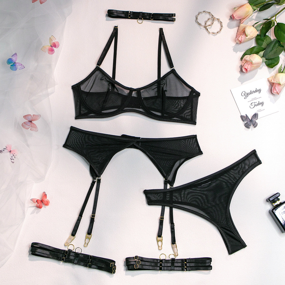 Komplet bielizny z siateczki z regulowanymi paskami Zihnija Czarny