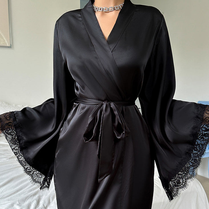 Szlafrok z szerokimi rękawami z miękkiego materiału na relaks w domu Nicolina