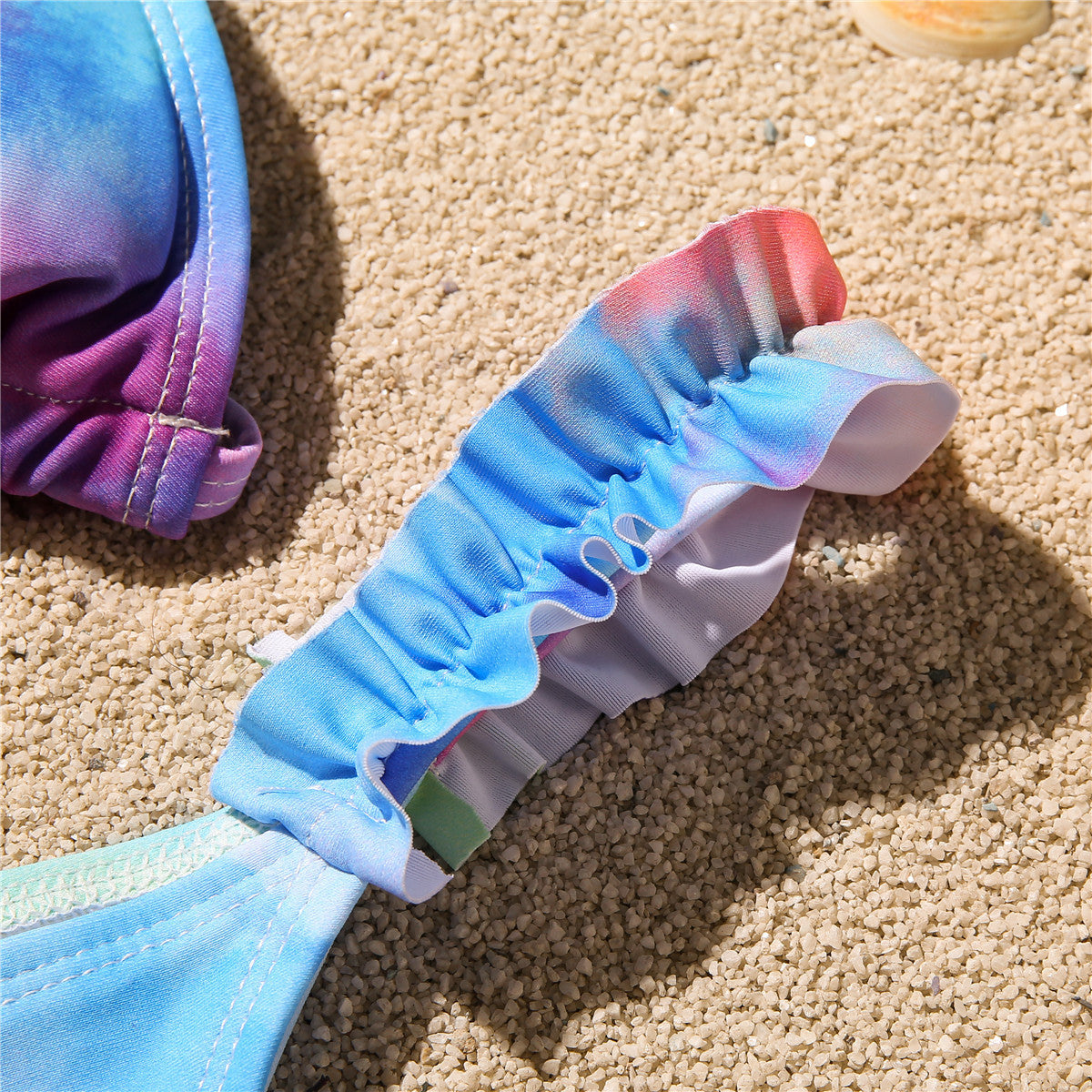 Bikini trójkątne z falbanką na plażę Mikyung