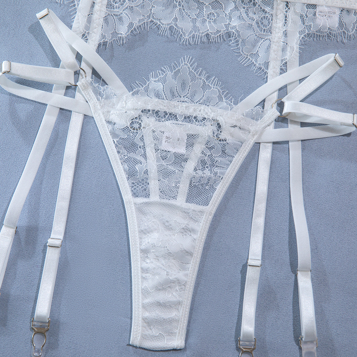 Koronkowy komplet bielizny z regulowanymi paskami na romantyczne wieczory Yulya