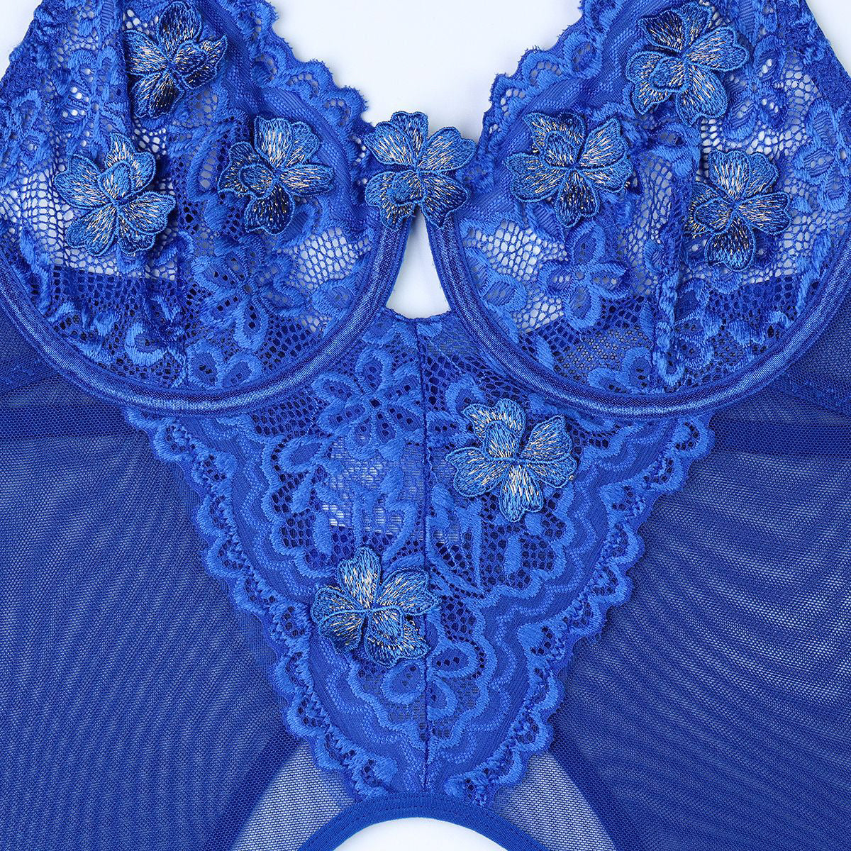 Komplet bielizny z haftem na specjalne okazje Lavone