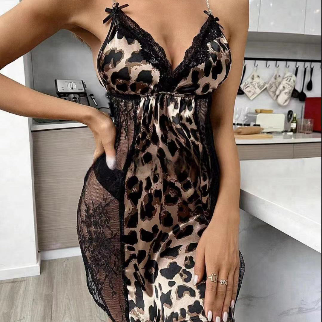 Koronkowy komplet bielizny nocnej z lekkiego materiału Annetta