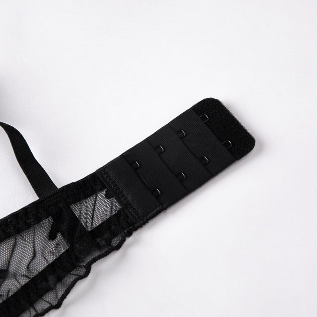 Zestaw bielizny z koronkowymi detalami na co dzień i specjalne okazje Heajung