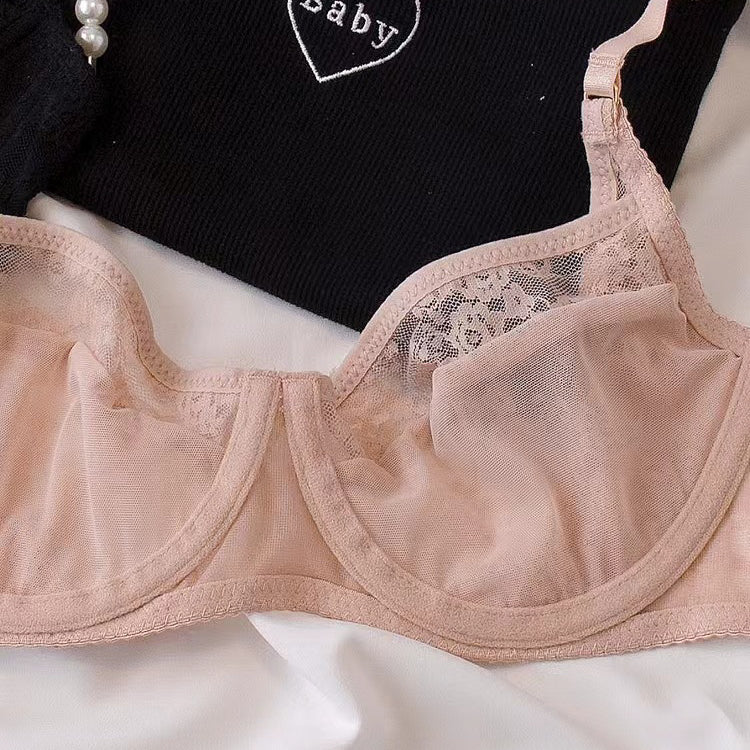 Koronkowy komplet bielizny dwuczęściowej z biustonoszem i majtkami Sophio