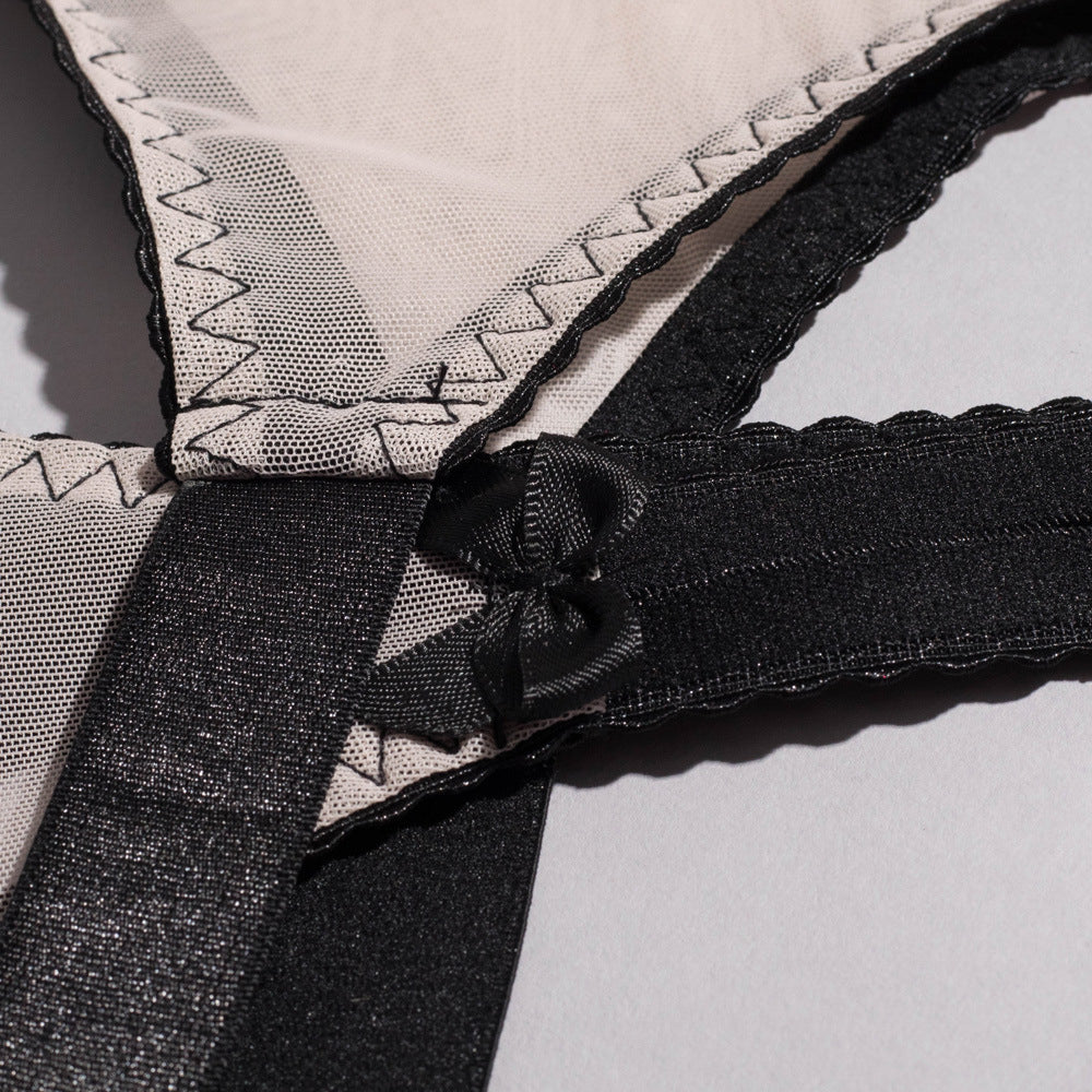 Komplet bielizny z geometrycznymi detalami Melek