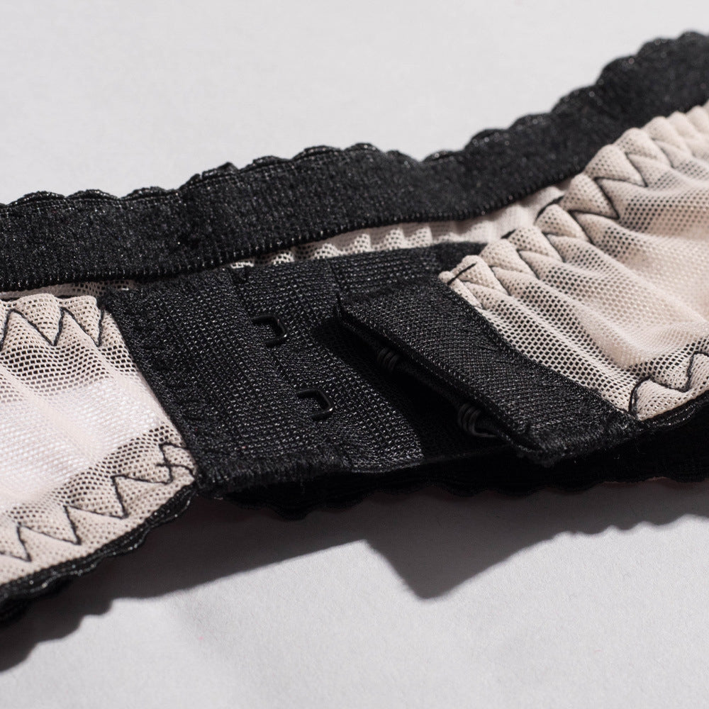 Komplet bielizny z geometrycznymi detalami Melek