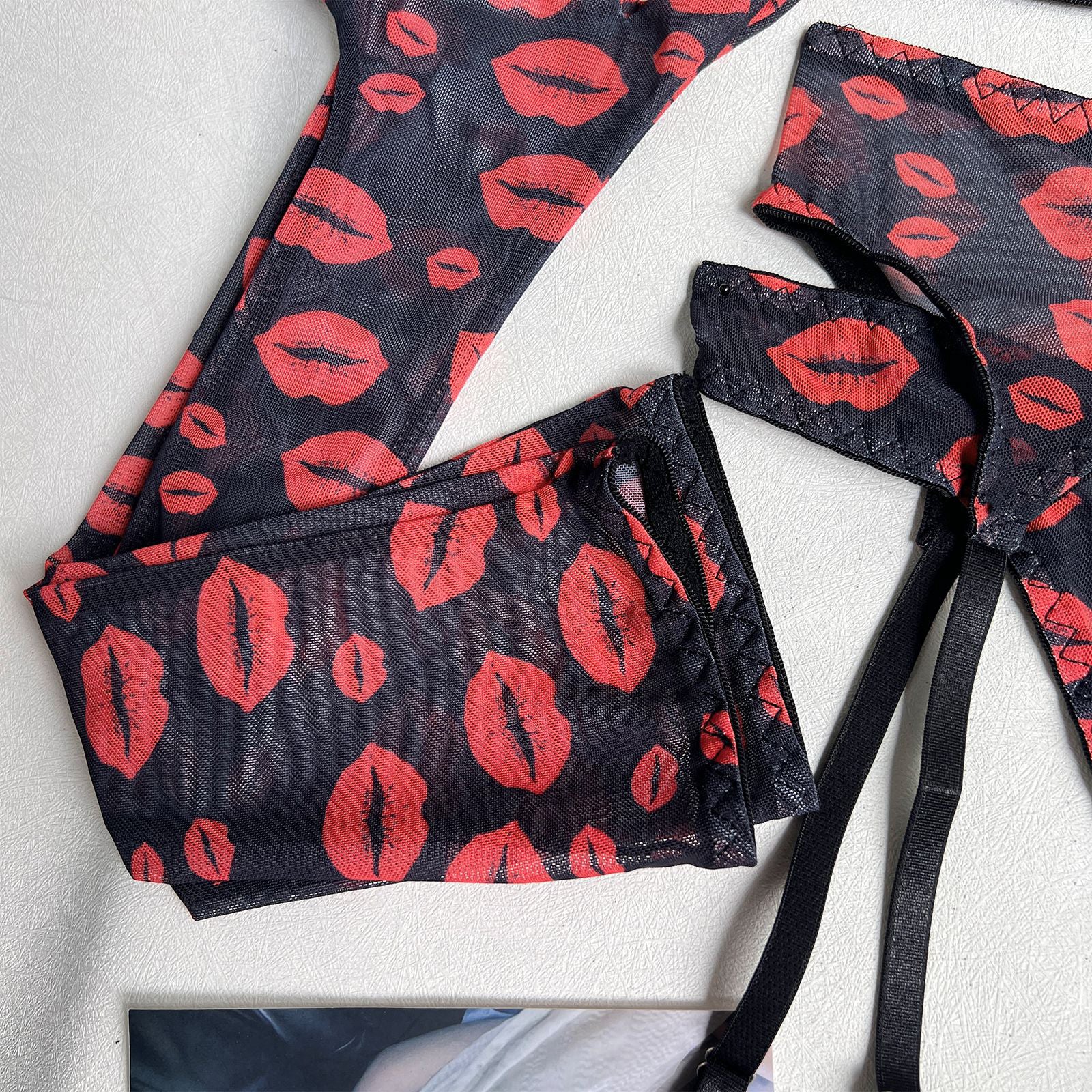 Komplet bielizny z rękawiczkami na specjalne okazje Lorena