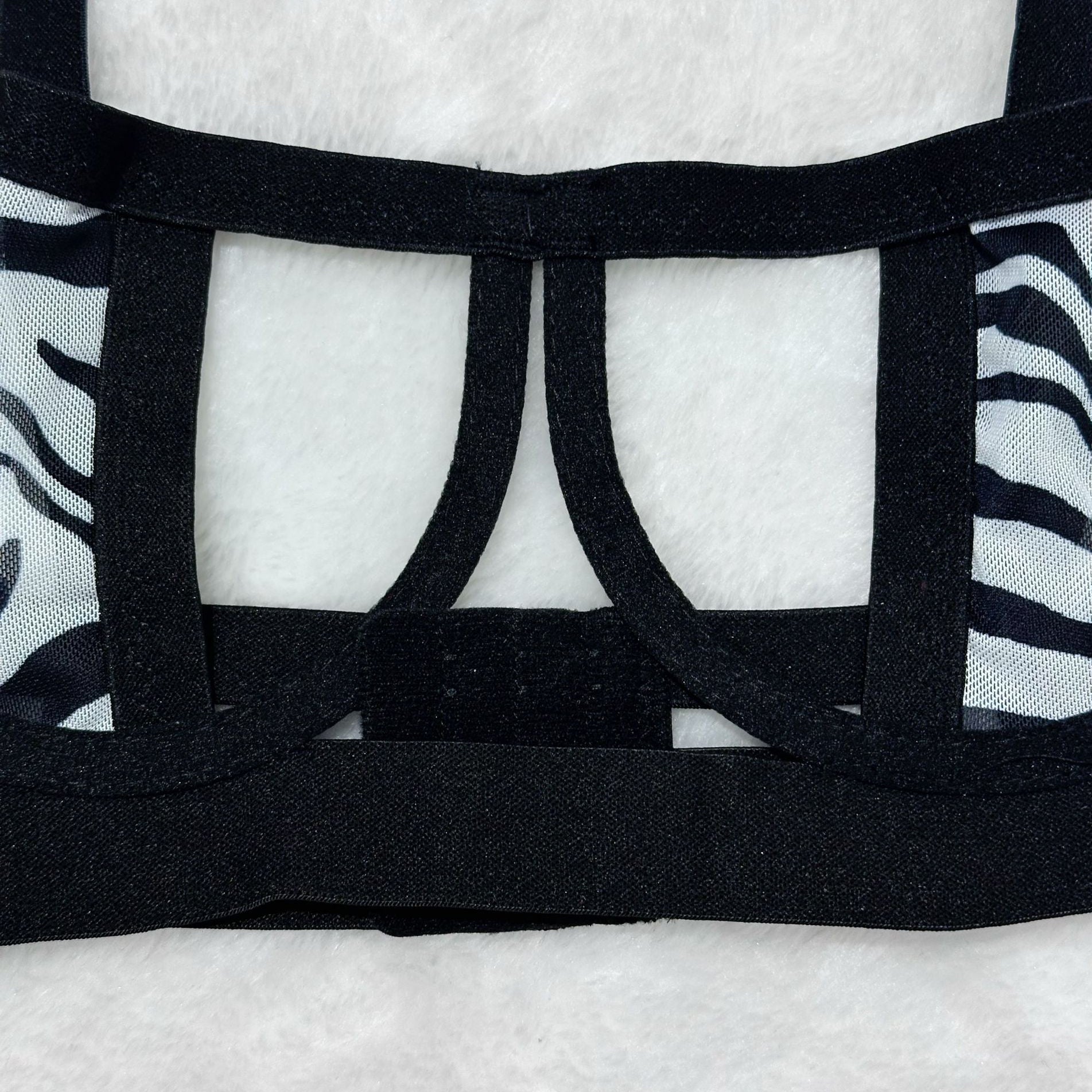 Zestaw bielizny z prześwitującymi elementami na romantyczny wieczór Rosmarie