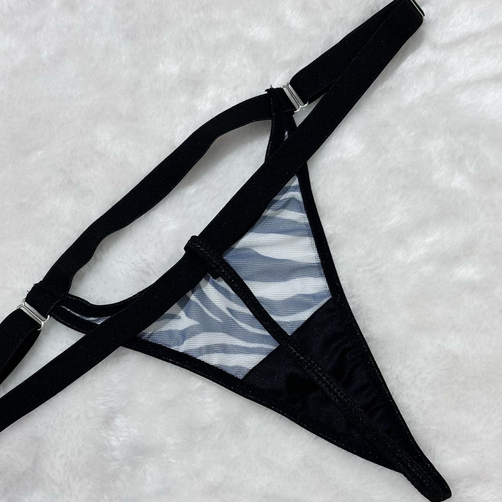 Zestaw bielizny z prześwitującymi elementami na romantyczny wieczór Rosmarie