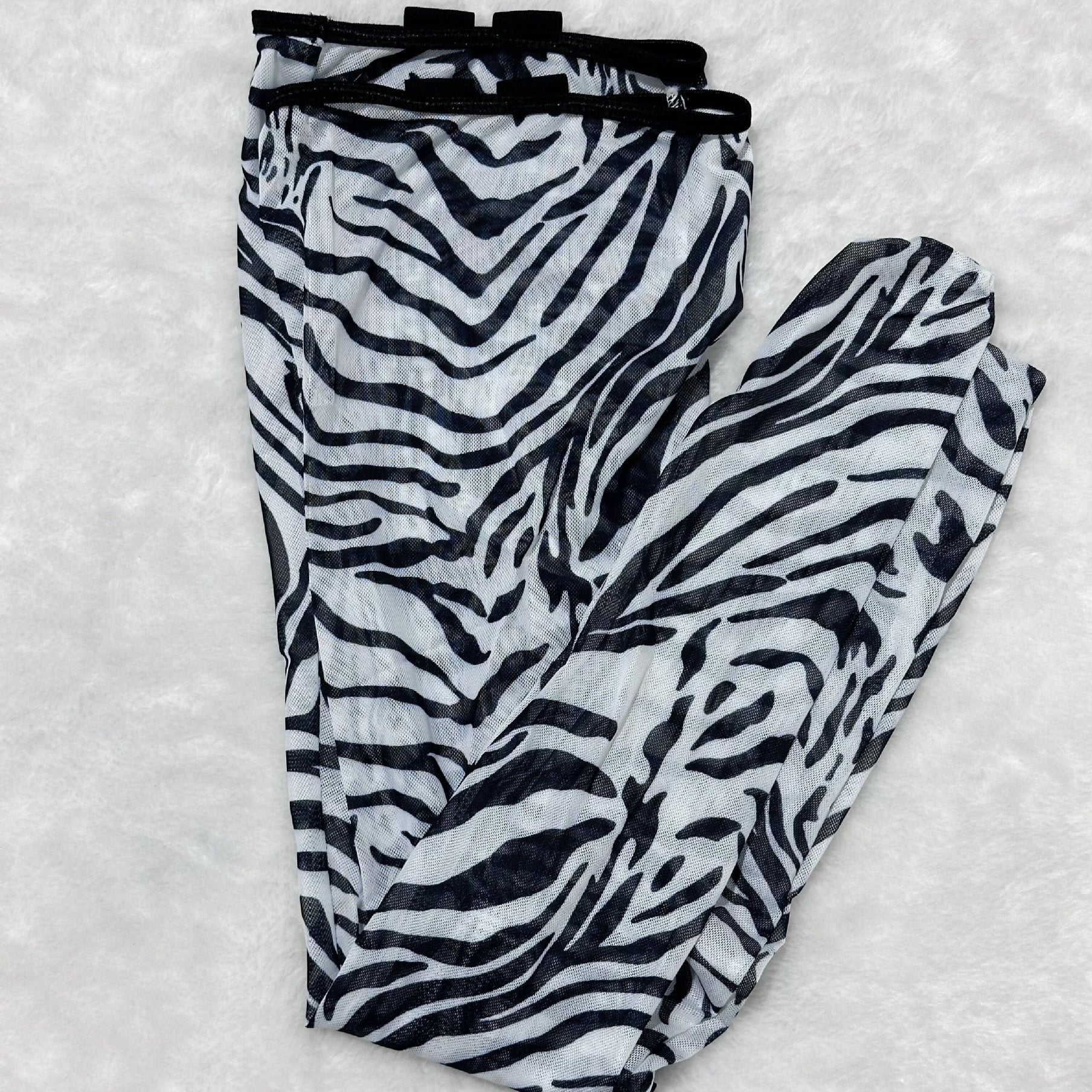 Zestaw bielizny z prześwitującymi elementami na romantyczny wieczór Rosmarie