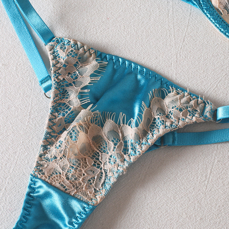 Strój kąpielowy z koronką i satynowymi akcentami na plażę Heidelore