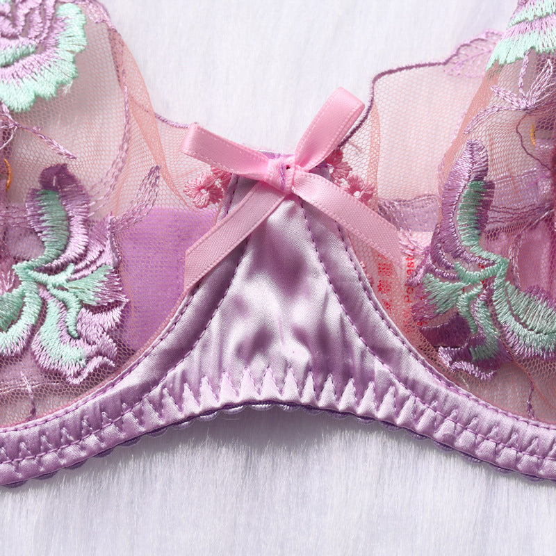 Komplet bielizny z haftem na specjalne okazje Kamila