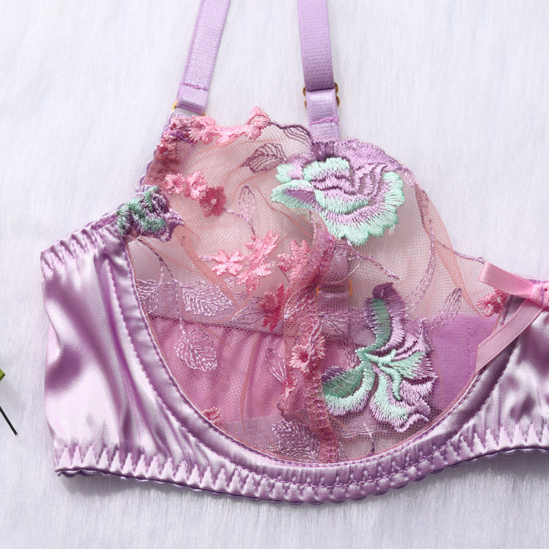 Komplet bielizny z haftem na specjalne okazje Kamila