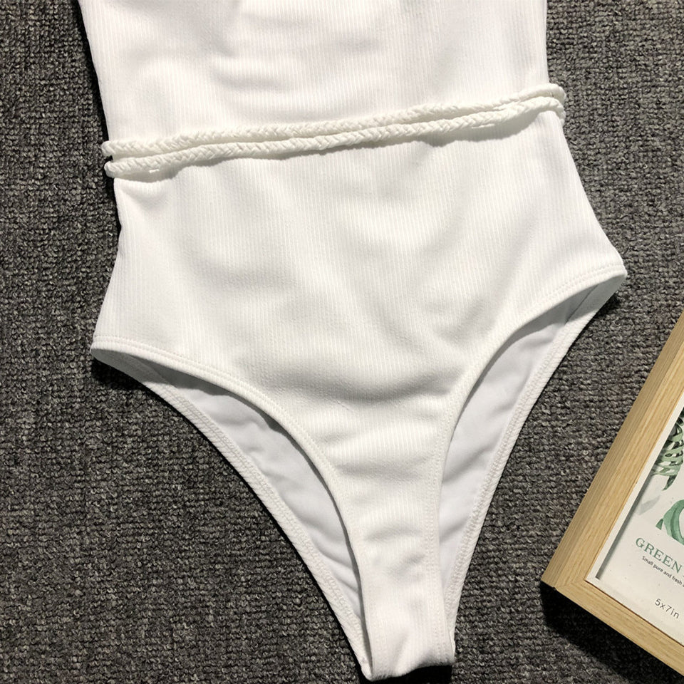 Jednoczęściowy strój kąpielowy taliowany na plażę Willa