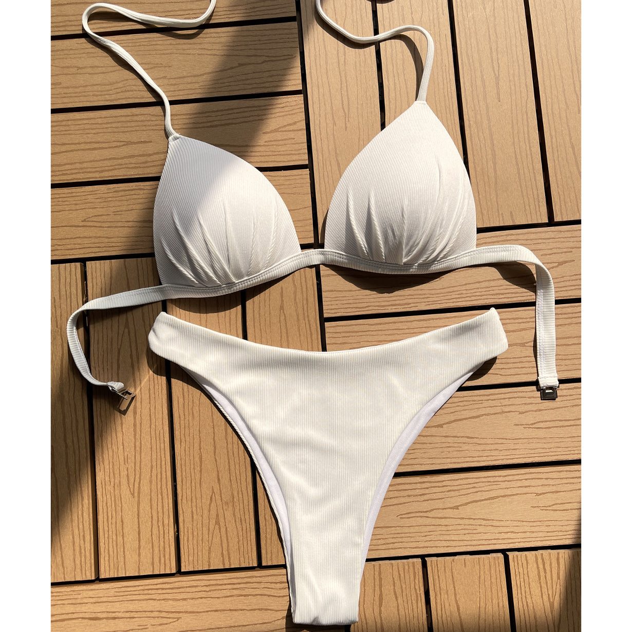 Bikini z figami na plażę i basen Luissa Biały