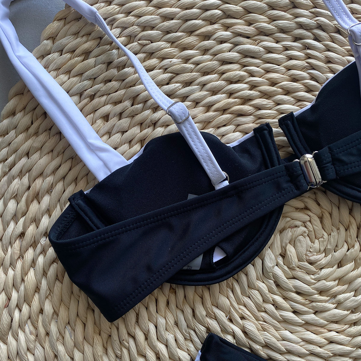 Bikini dwuczęściowe z lamówką odporne na chlor i UV Clorinda