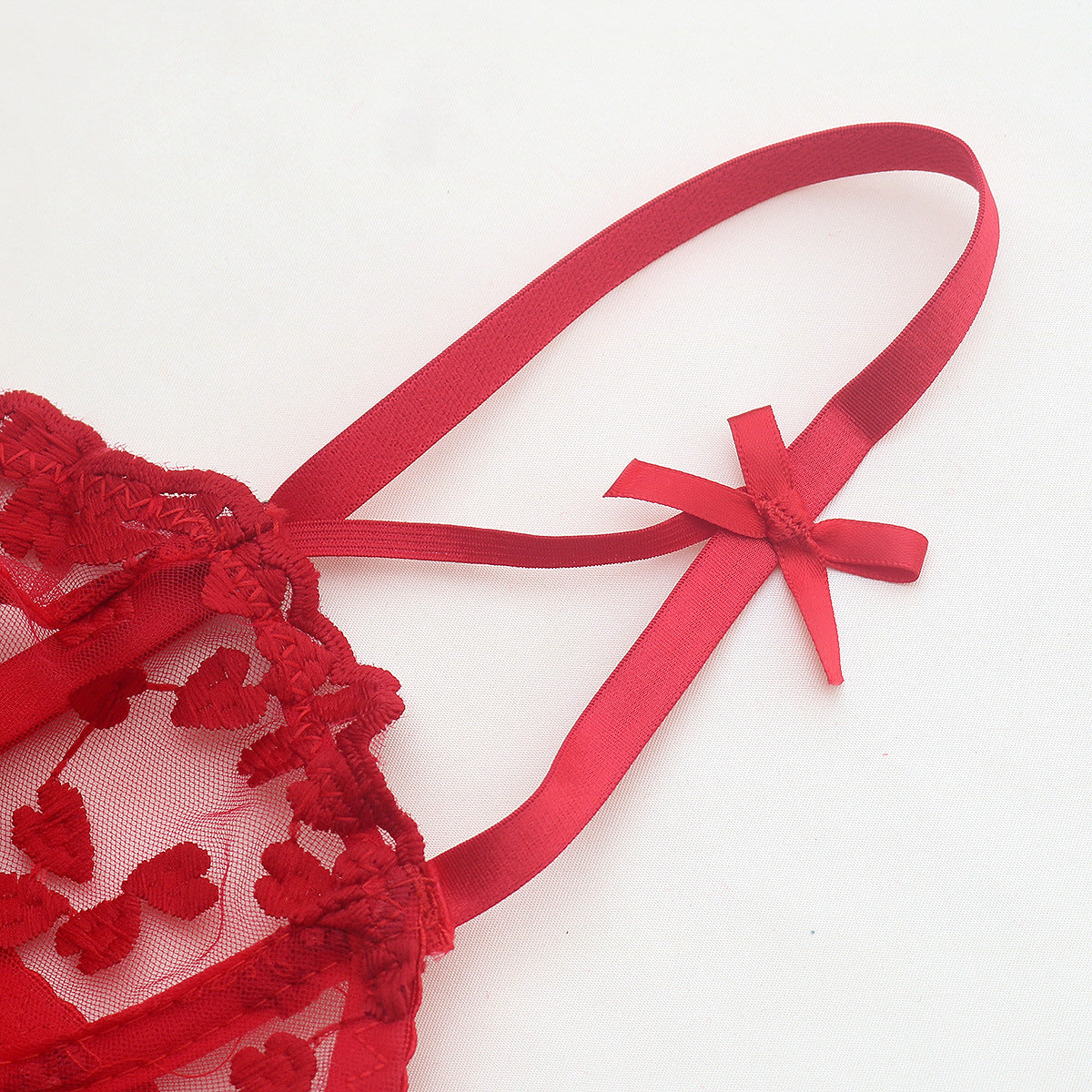 Komplet bielizny z haftem w serca Deniece