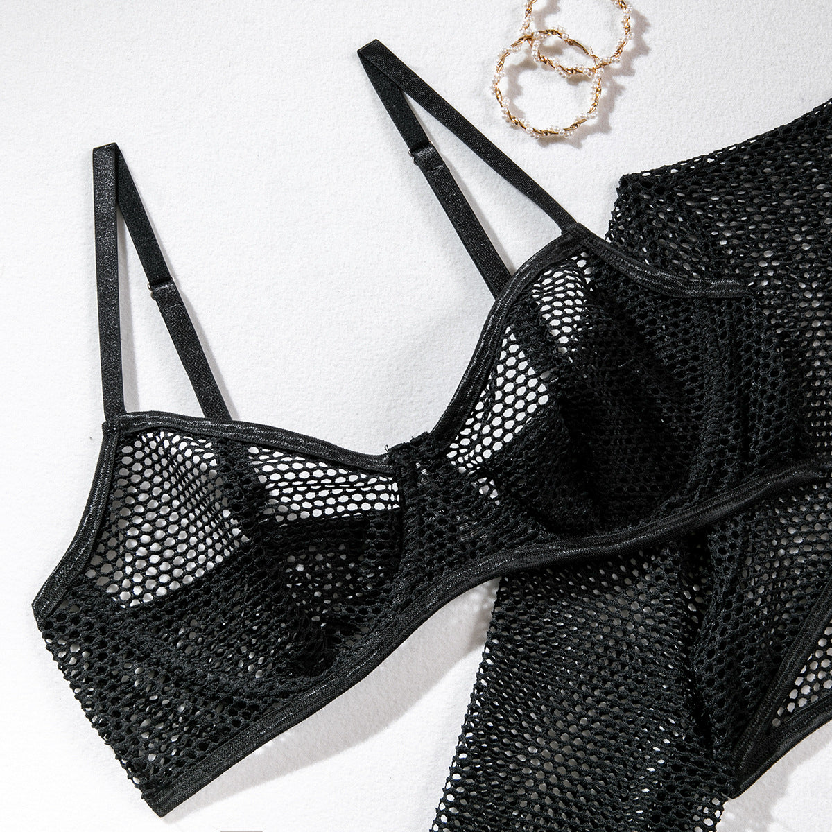 Komplet bieliźniany z narzutką i crop topem siateczkowy na wieczór Jorien